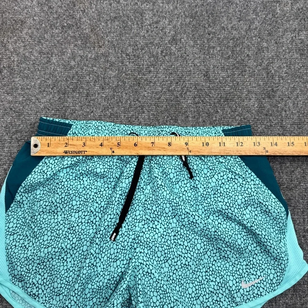 Nik Dri-Fit Running Shorts Womens Size‎ XS Light Blue Animal Print Loose Fit